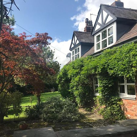 Rylands Farm Guest House Wilmslow Ngoại thất bức ảnh